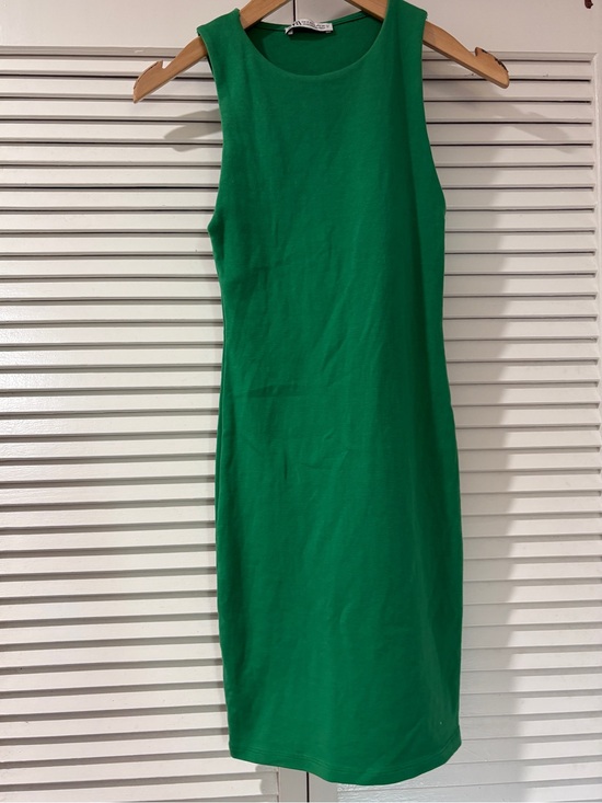 Zara Dresses & Skirts - Zara Sleeveless Green Mini Dress